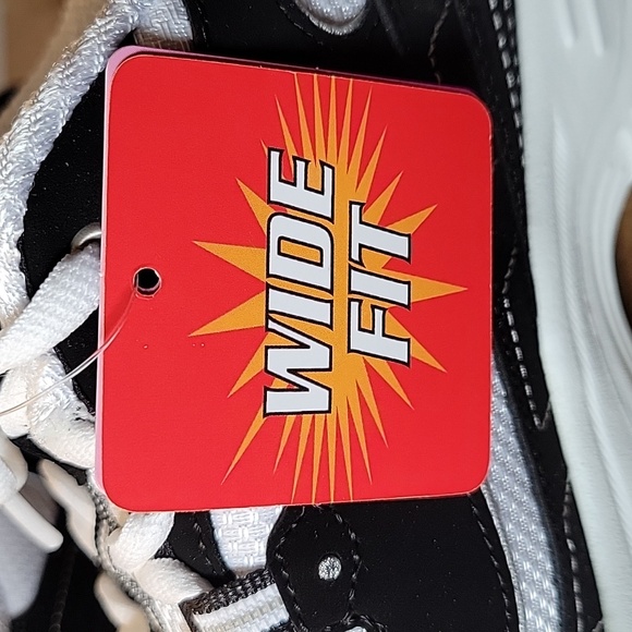 Skechers Women's WIDE FIT Black and White Slip-Ins Sneakers - Picture 4 of 4